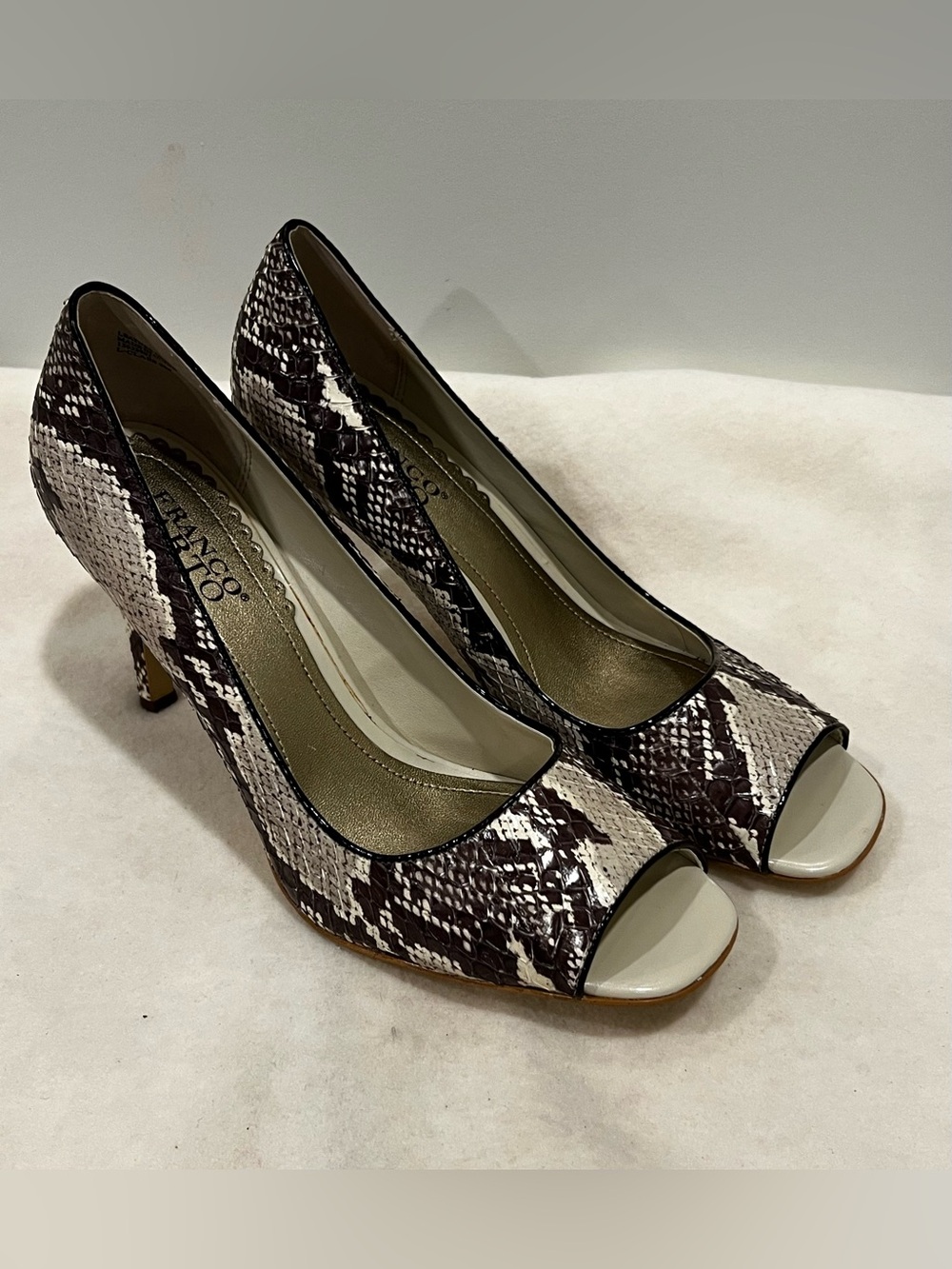 Franco Sarto Women’s Taupe and Cream Snake-Print Peep-Toe Pumps Size 9